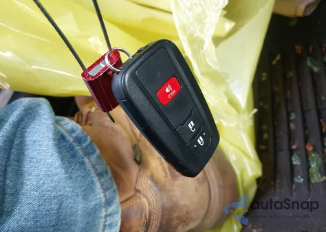 2022 Toyota Prius Xle Awd-E from USA, damaged, VIN JTDL9MFU0N3038466